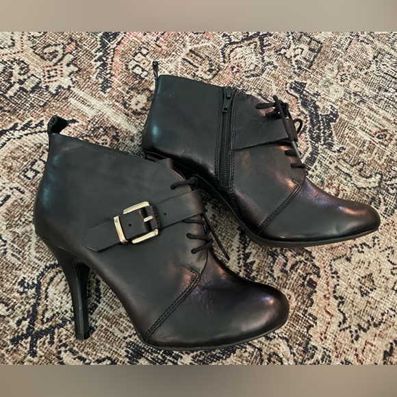Aldo black heeled bootie - Picture 2 of 6